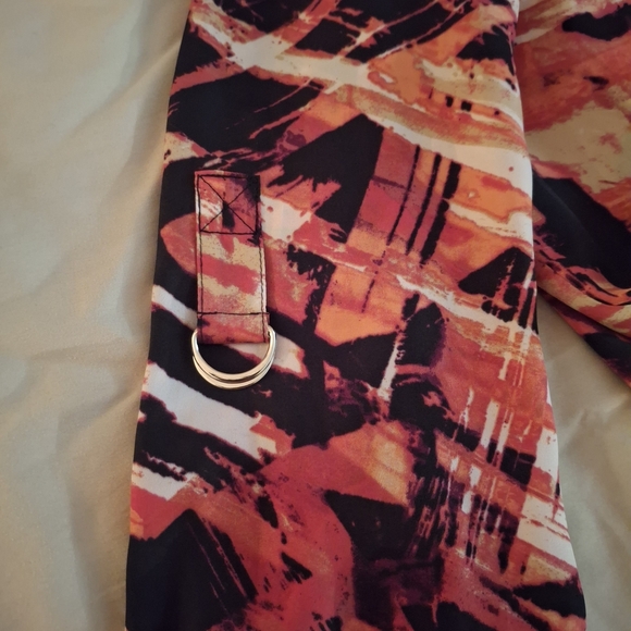 Croft & Barrow Women's Multicolor Abstract Blouse - Picture 8 of 9